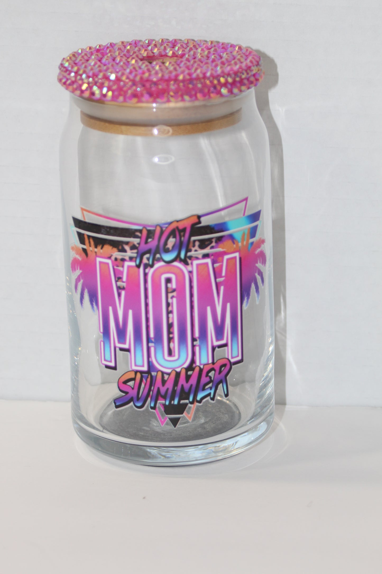 Hot Mom Summer 16 oz Can Glass